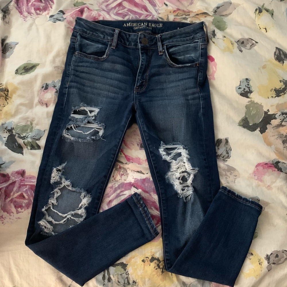 American Eagle ripped jeans